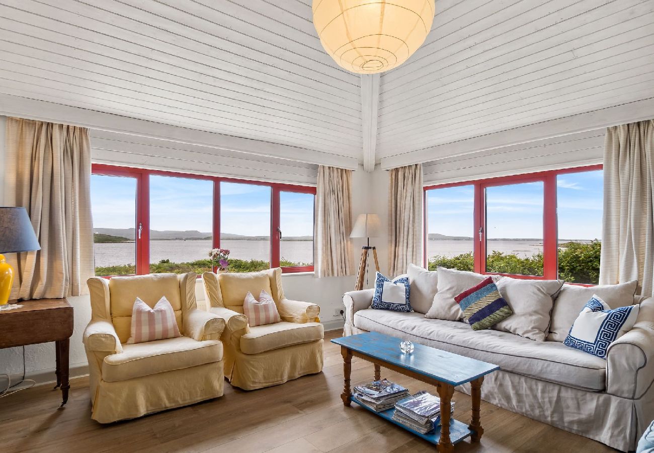 House in Cashel - Salmon Cottage offers breathtaking views 