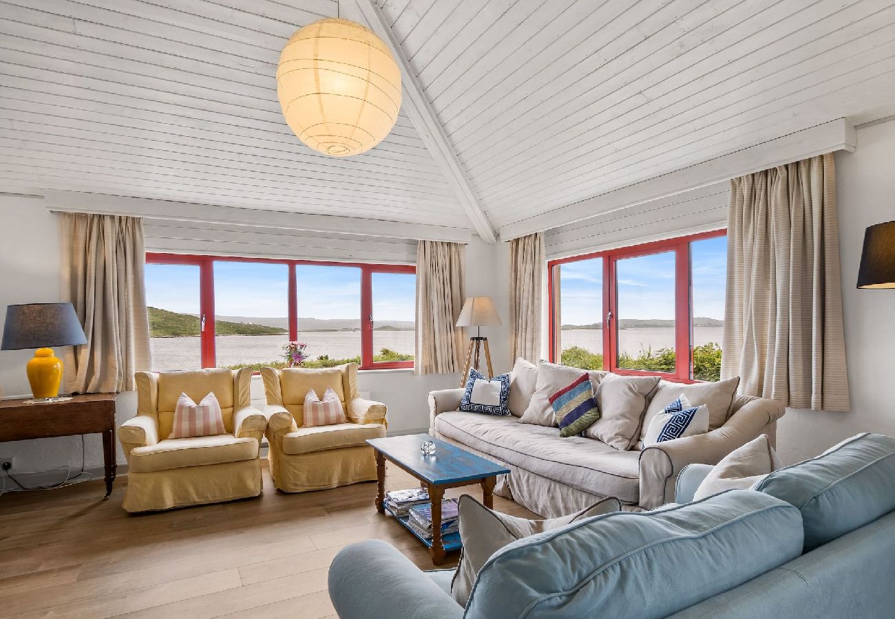 House in Cashel - Salmon Cottage offers breathtaking views 