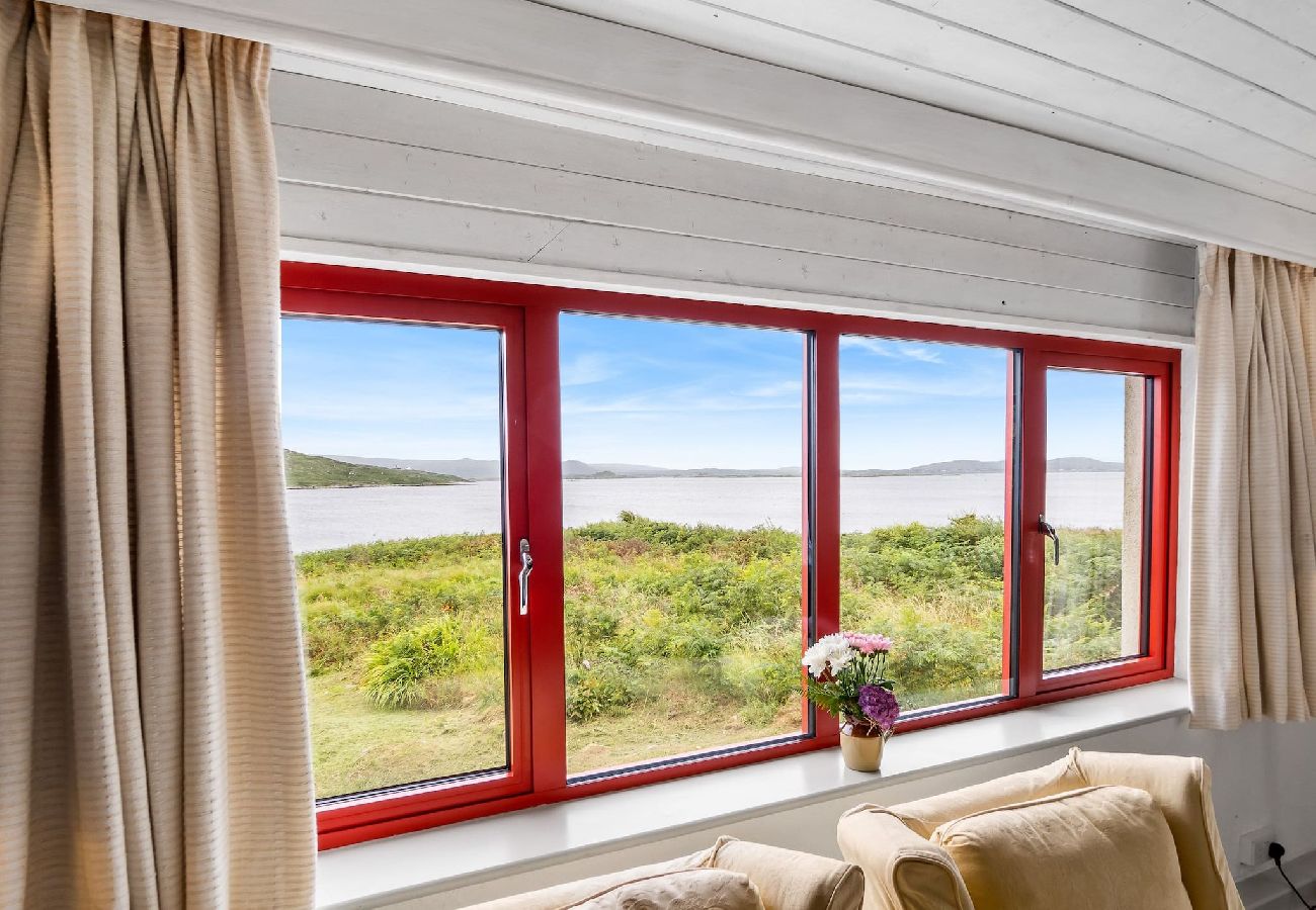 House in Cashel - Salmon Cottage offers breathtaking views 