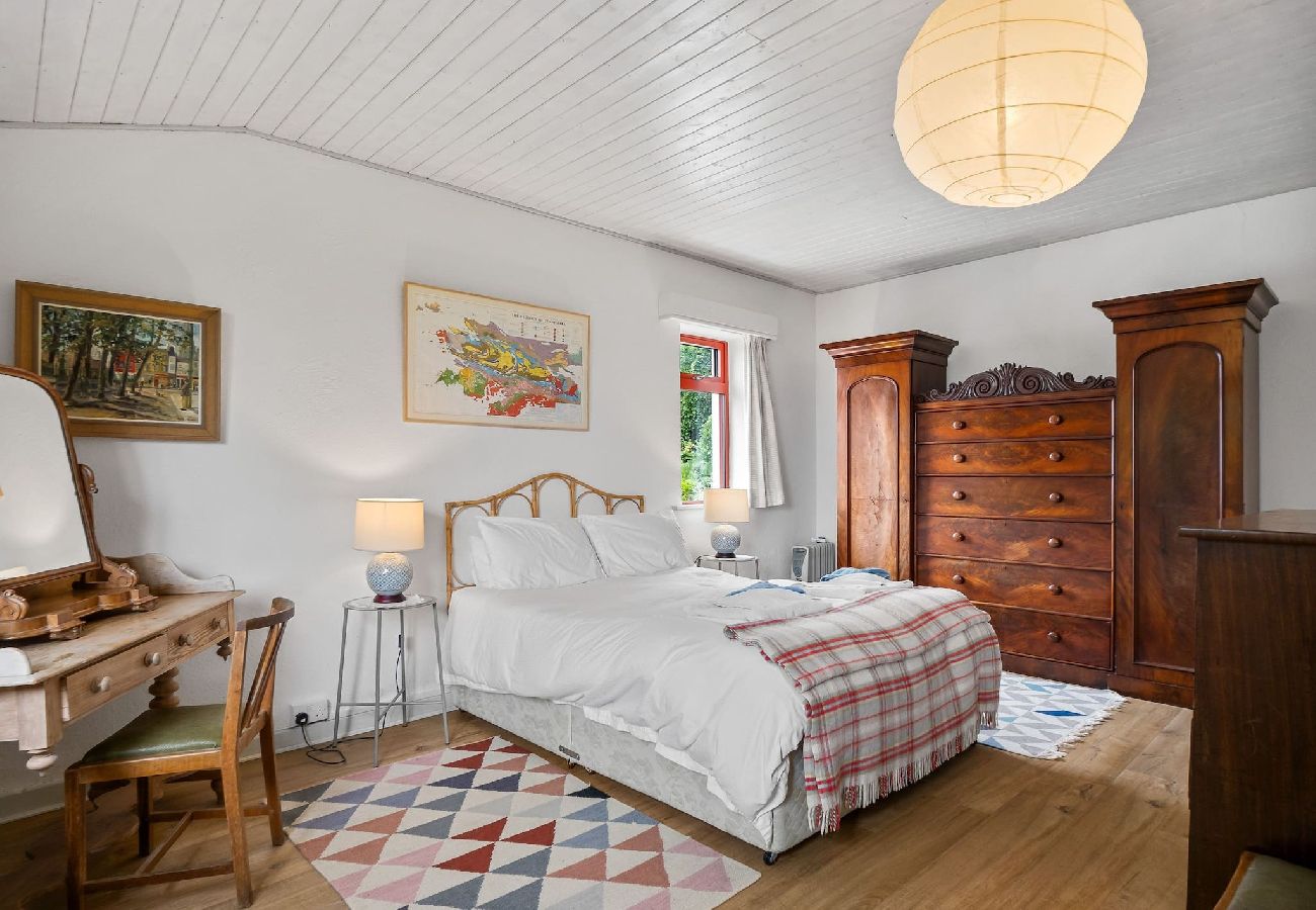 House in Cashel - Salmon Cottage offers breathtaking views 