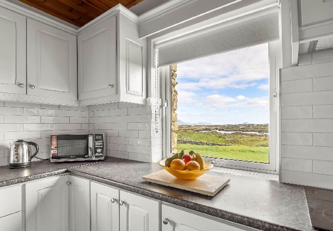 House in Ballyconneely - Lake House Mannin, holiday maker’s paradise House in Ballyconneely - Lake House Mannin, holiday maker’s paradise