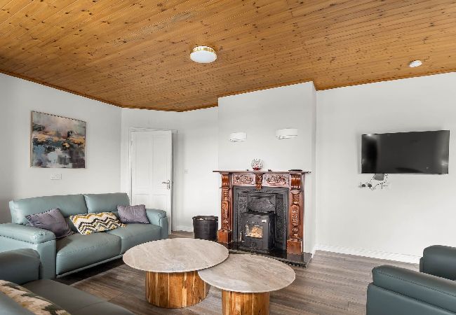 House in Ballyconneely - Lake House Mannin, holiday maker’s paradise House in Ballyconneely - Lake House Mannin, holiday maker’s paradise