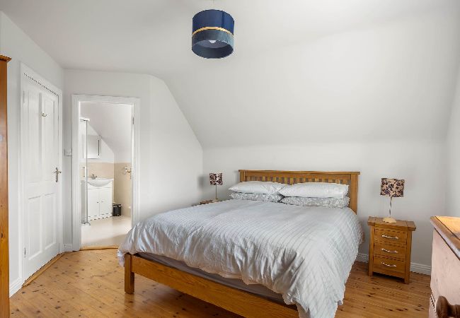 House in Ballyconneely - Lake House Mannin, holiday maker’s paradise House in Ballyconneely - Lake House Mannin, holiday maker’s paradise