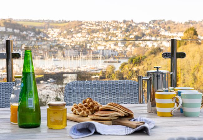 House in Kingswear - Homefield - Chic charm with unrivalled river views House in Kingswear - Homefield - Chic charm with unrivalled river views