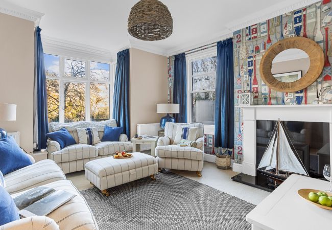 House in Kingswear - Homefield - Chic charm with unrivalled river views House in Kingswear - Homefield - Chic charm with unrivalled river views