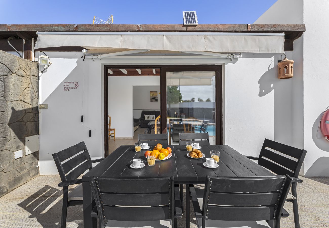 Villa in Playa Blanca - Villa Bezanilla - Villasexperience