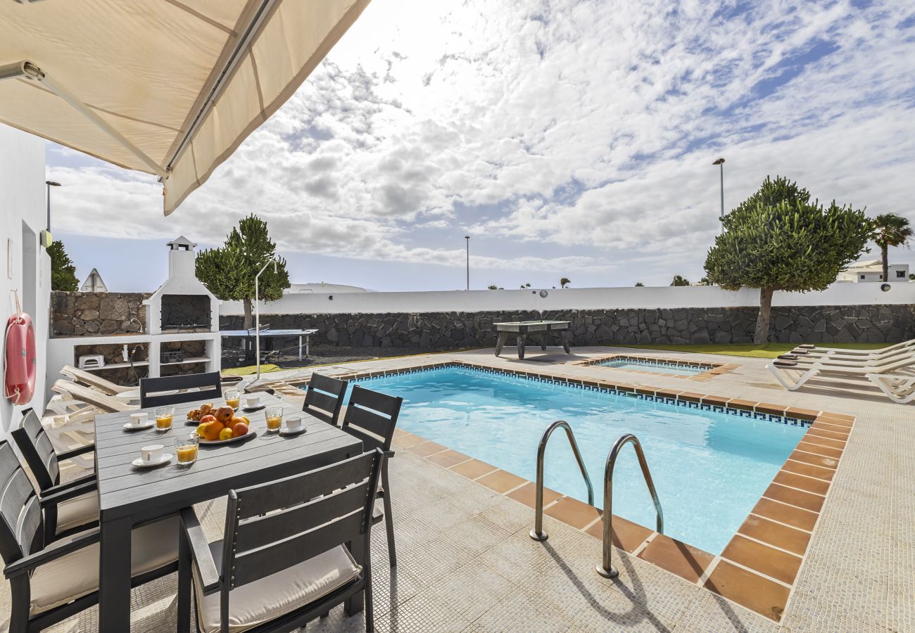 Villa in Playa Blanca - Villa Bezanilla - Villasexperience