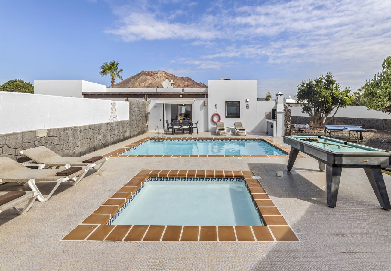 Villa in Playa Blanca - Villa Bezanilla - Villasexperience