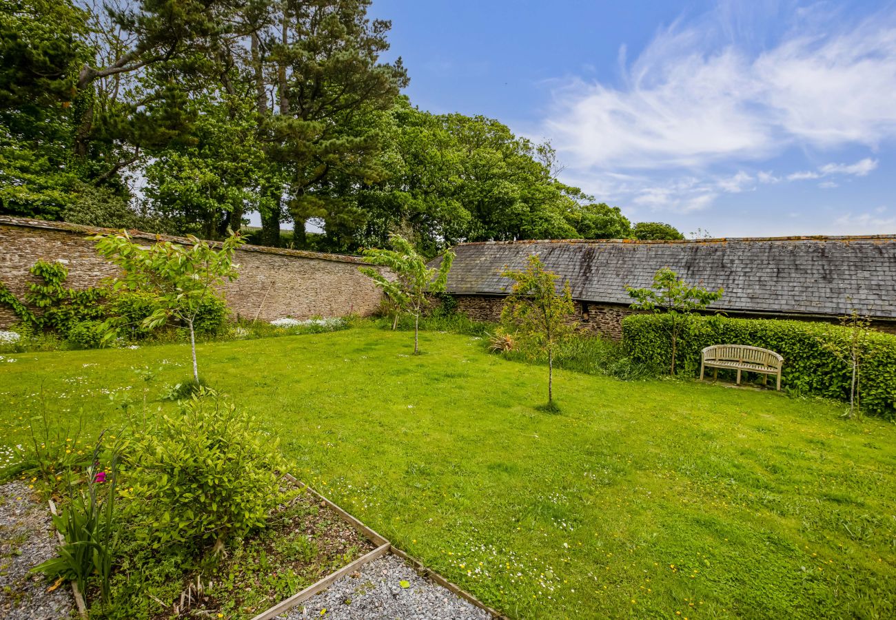 House in Redlap - Little Redlap - delightful sea and garden views near Dartmouth