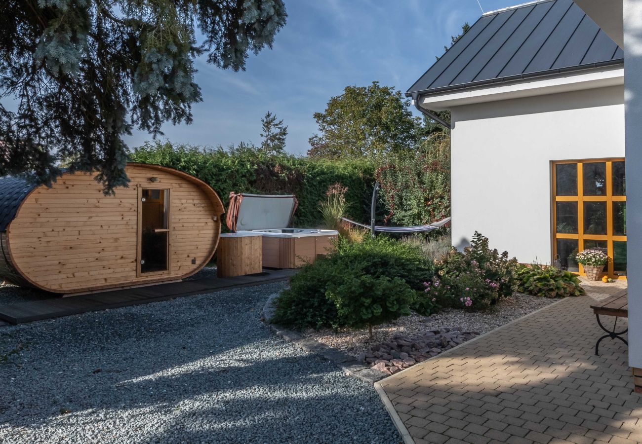 Villa in Kladruby nad Labem - PKK031