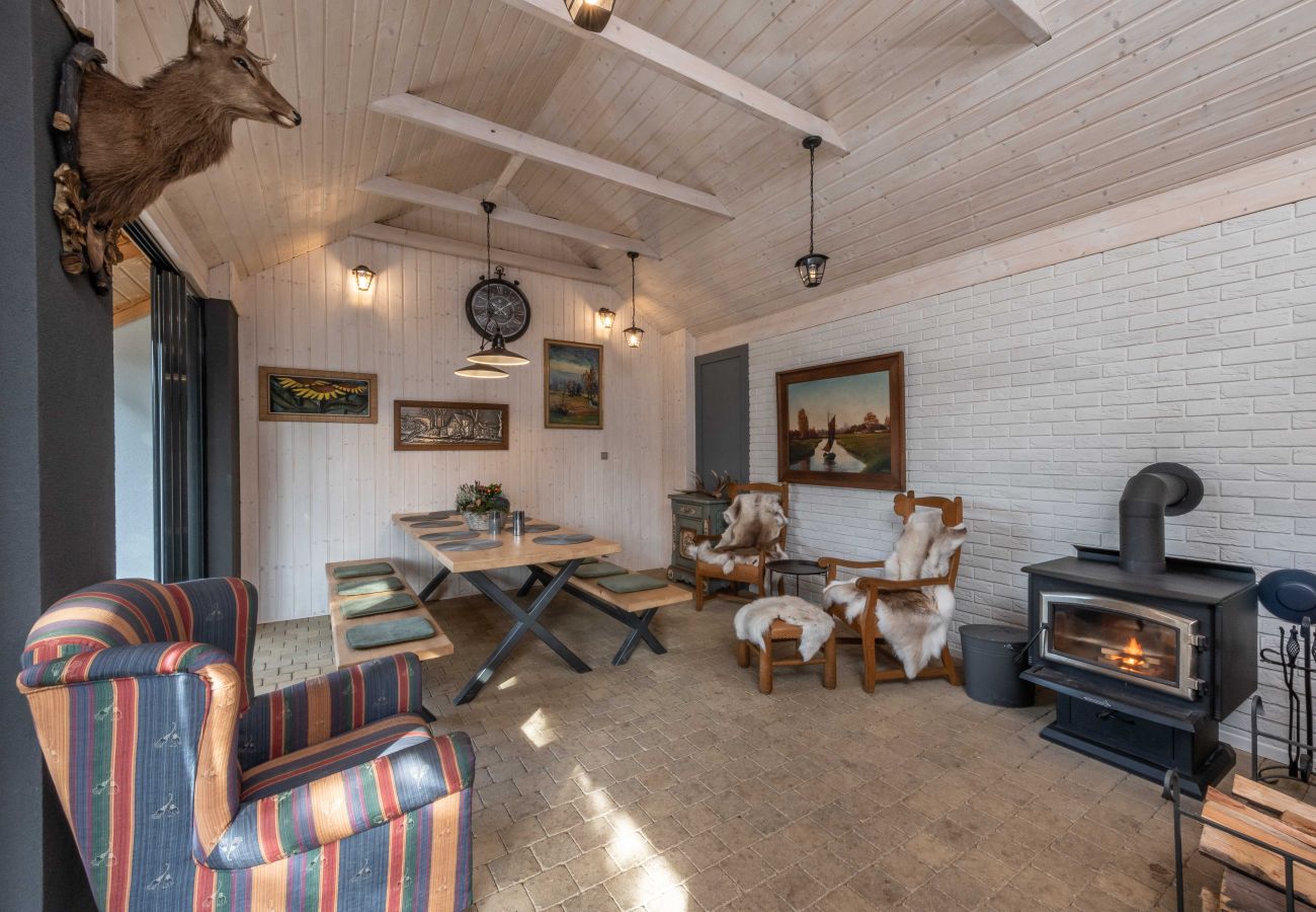 Villa in Kladruby nad Labem - PKK031