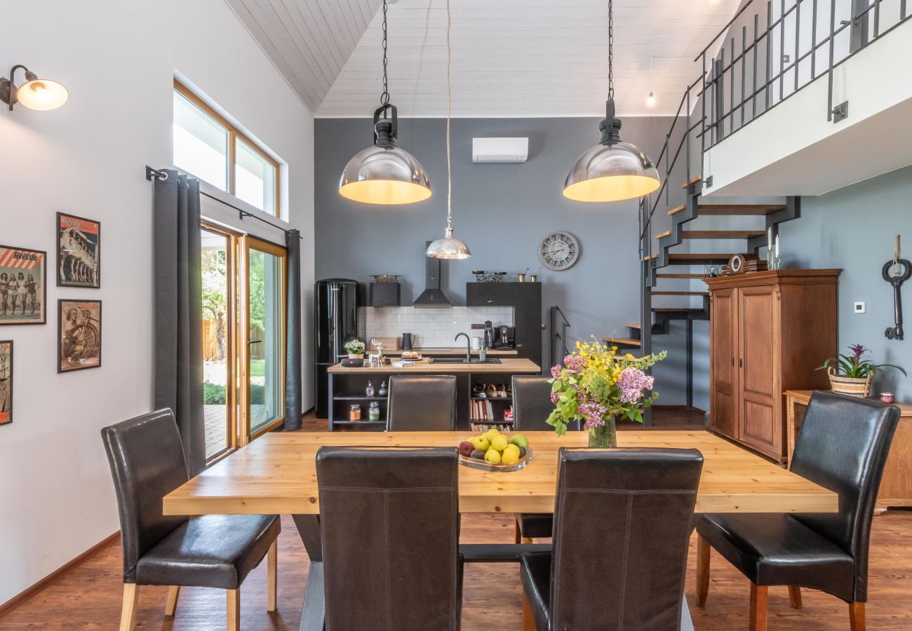 Villa in Kladruby nad Labem - PKK031