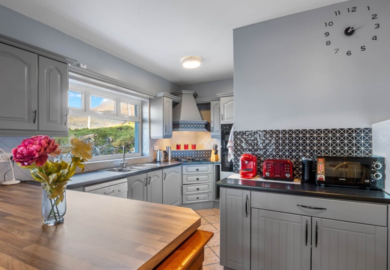 House in Renvyle - Glassillaun Beach House, An ideal group getaway