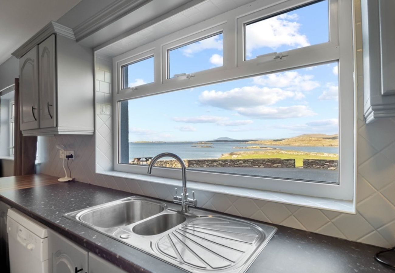House in Renvyle - Glassillaun Beach House, An ideal group getaway