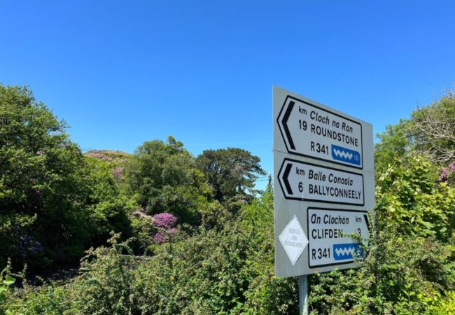 House in Clifden - River Cottage, close to the Capital of Connemara House in Clifden - River Cottage, close to the Capital of Connemara