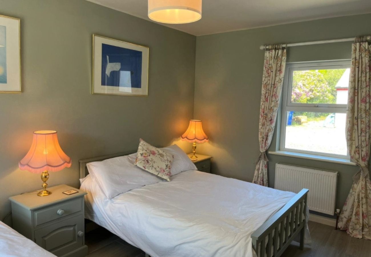 House in Clifden - River Cottage, close to the Capital of Connemara