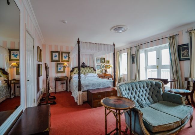 House in Clifden - The Quay House, Clifden’s oldest building House in Clifden - The Quay House, Clifden’s oldest building