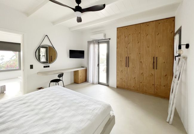 Villa in Naousa - Kolimbithres Rock Villa Villa in Naousa - Kolimbithres Rock Villa