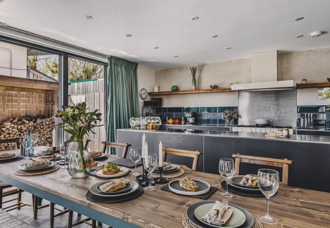 House in Honiton - Heron House -  Luxury Grand Designs Eco-Home House in Honiton - Heron House -  Luxury Grand Designs Eco-Home