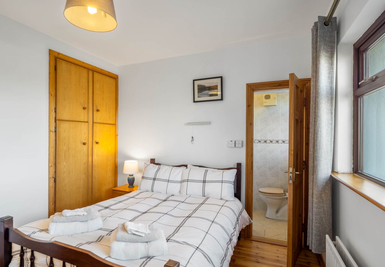 House in Carna - McDara Island View- A cosy and comfortable stay