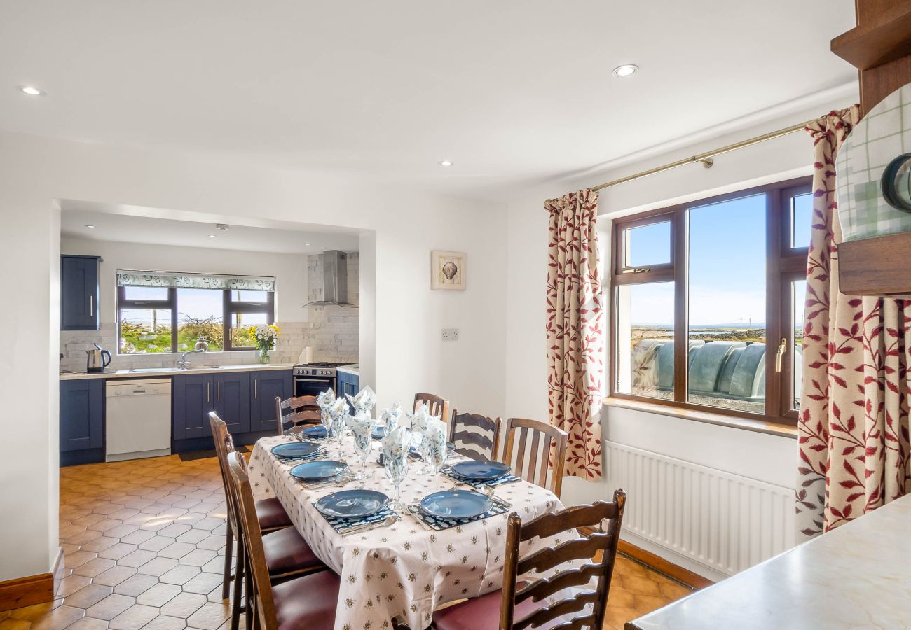 House in Carna - McDara Island View- A cosy and comfortable stay