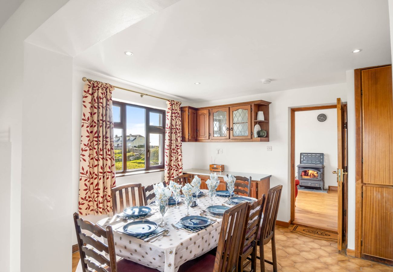House in Carna - McDara Island View- A cosy and comfortable stay
