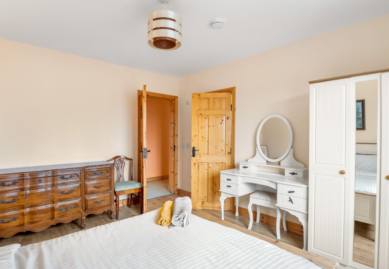 House in Ballinrobe - Lough Mask Fishing Lodge - Ideal for groups