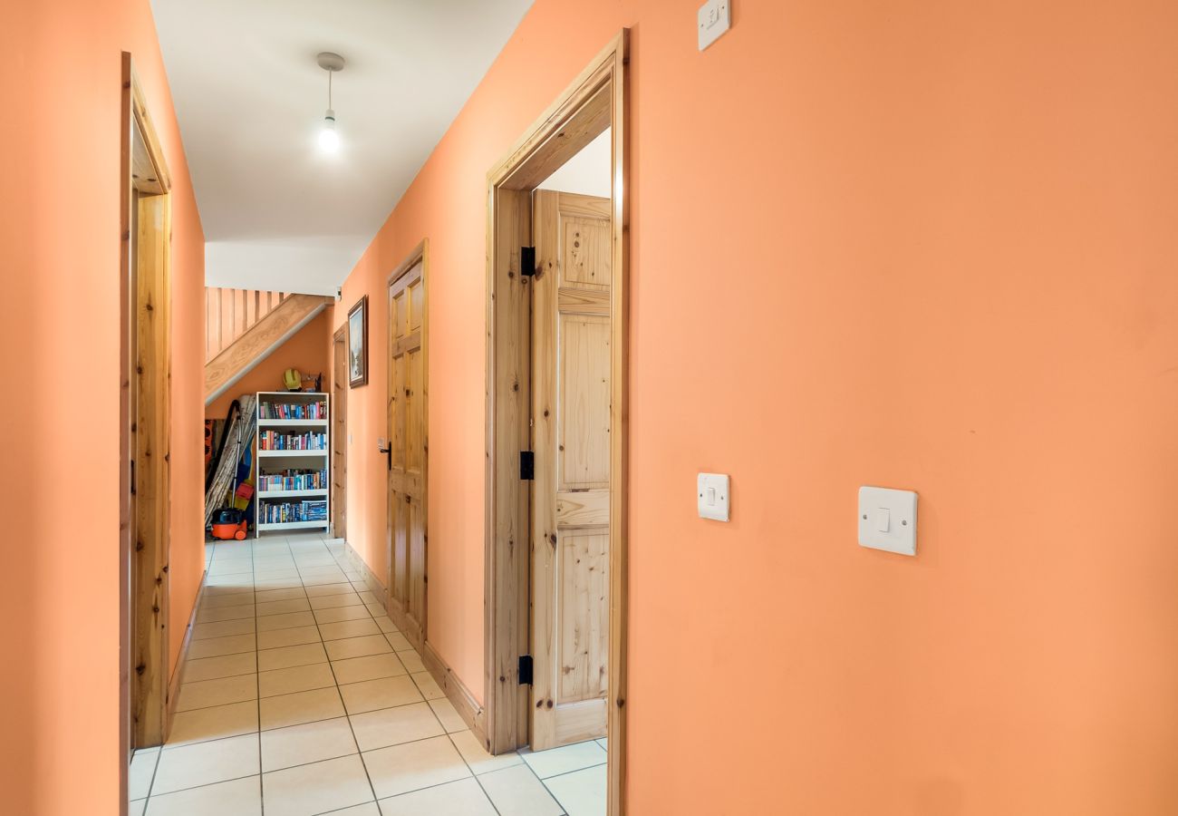 House in Ballinrobe - Lough Mask Fishing Lodge - Ideal for groups