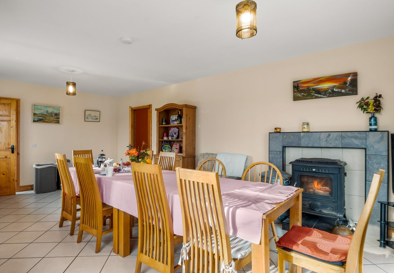 House in Ballinrobe - Lough Mask Fishing Lodge - Ideal for groups