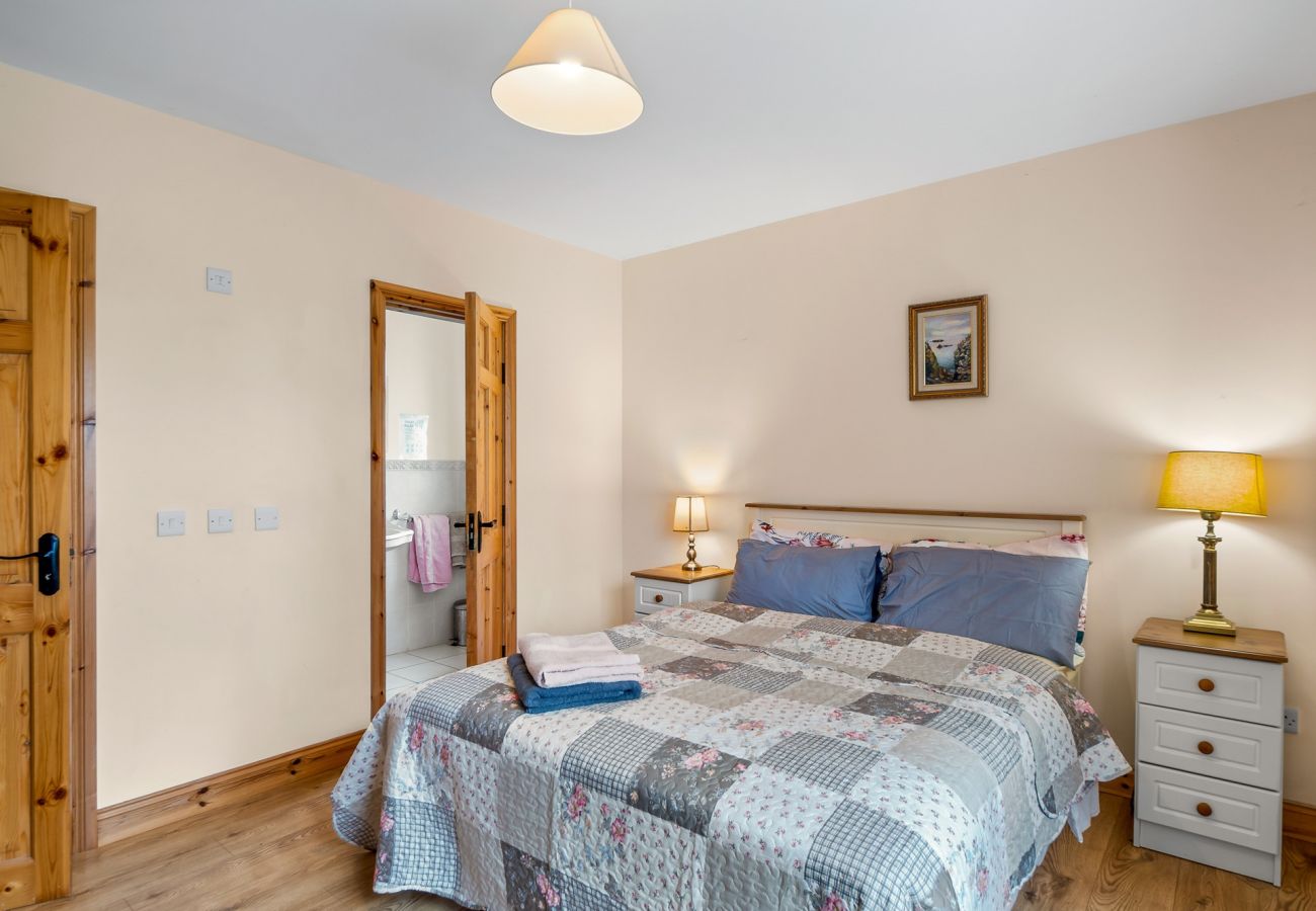 House in Ballinrobe - Lough Mask Fishing Lodge - Ideal for groups