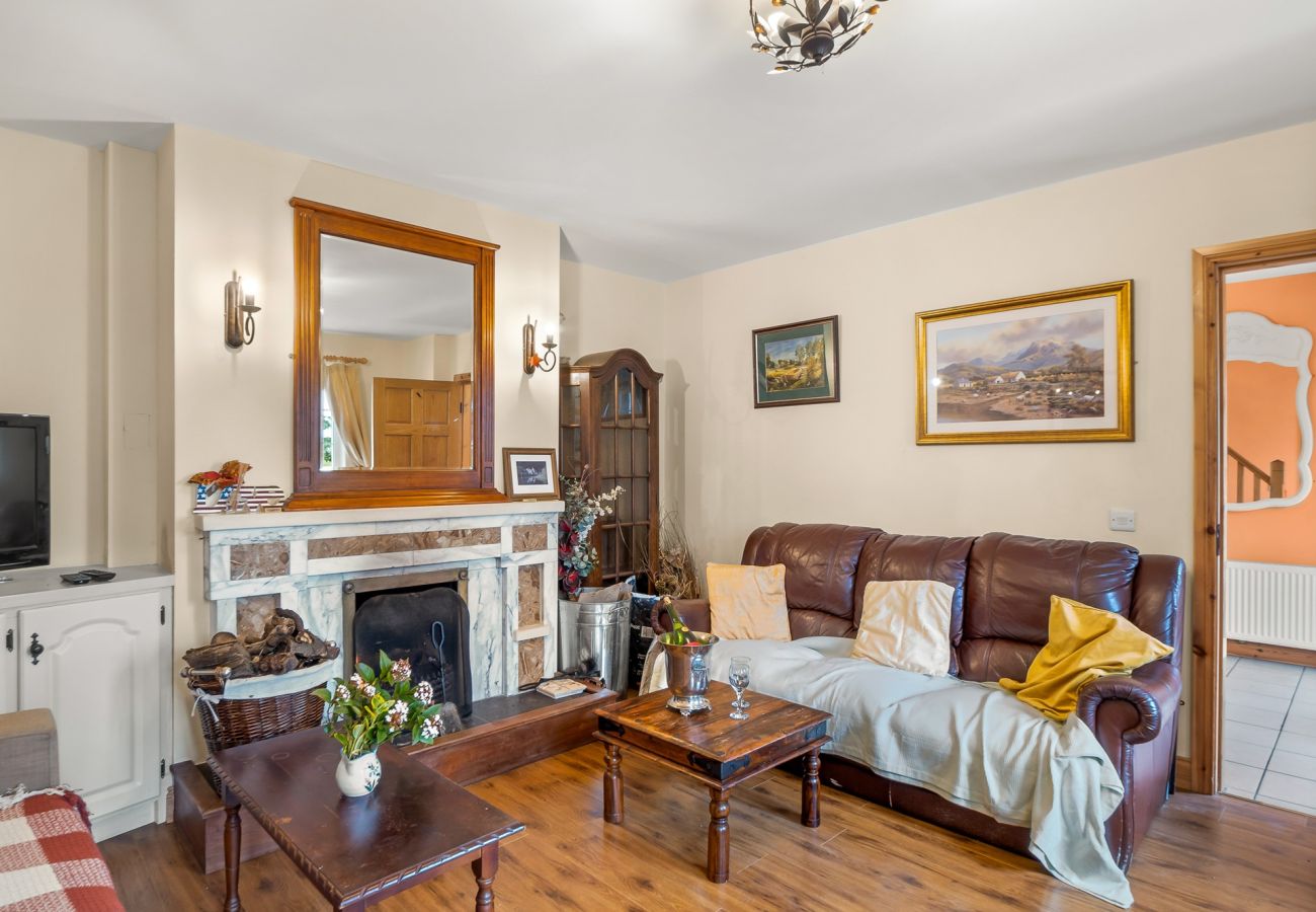 House in Ballinrobe - Lough Mask Fishing Lodge - Ideal for groups