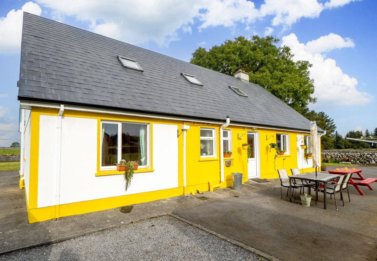 House in Ballinrobe - Lough Mask Fishing Lodge - Ideal for groups