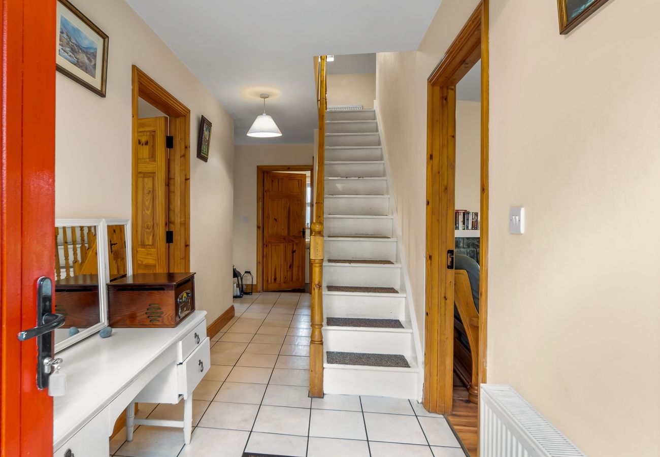 House in Ballinrobe - Lough Mask Fishing Cottage - For family or groups 