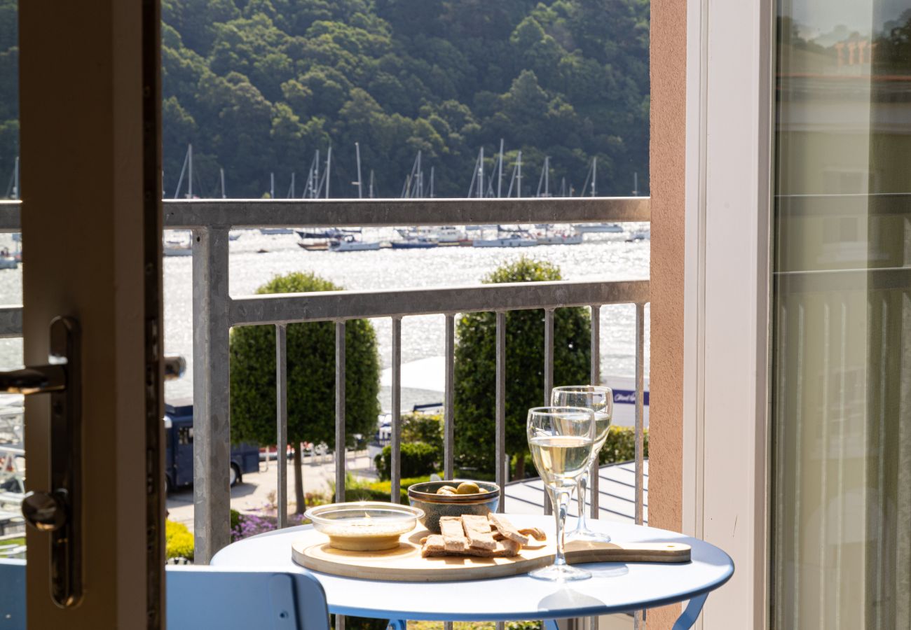 Apartment in Dartmouth - The Masts  - Luxury Dart Marina Apartment