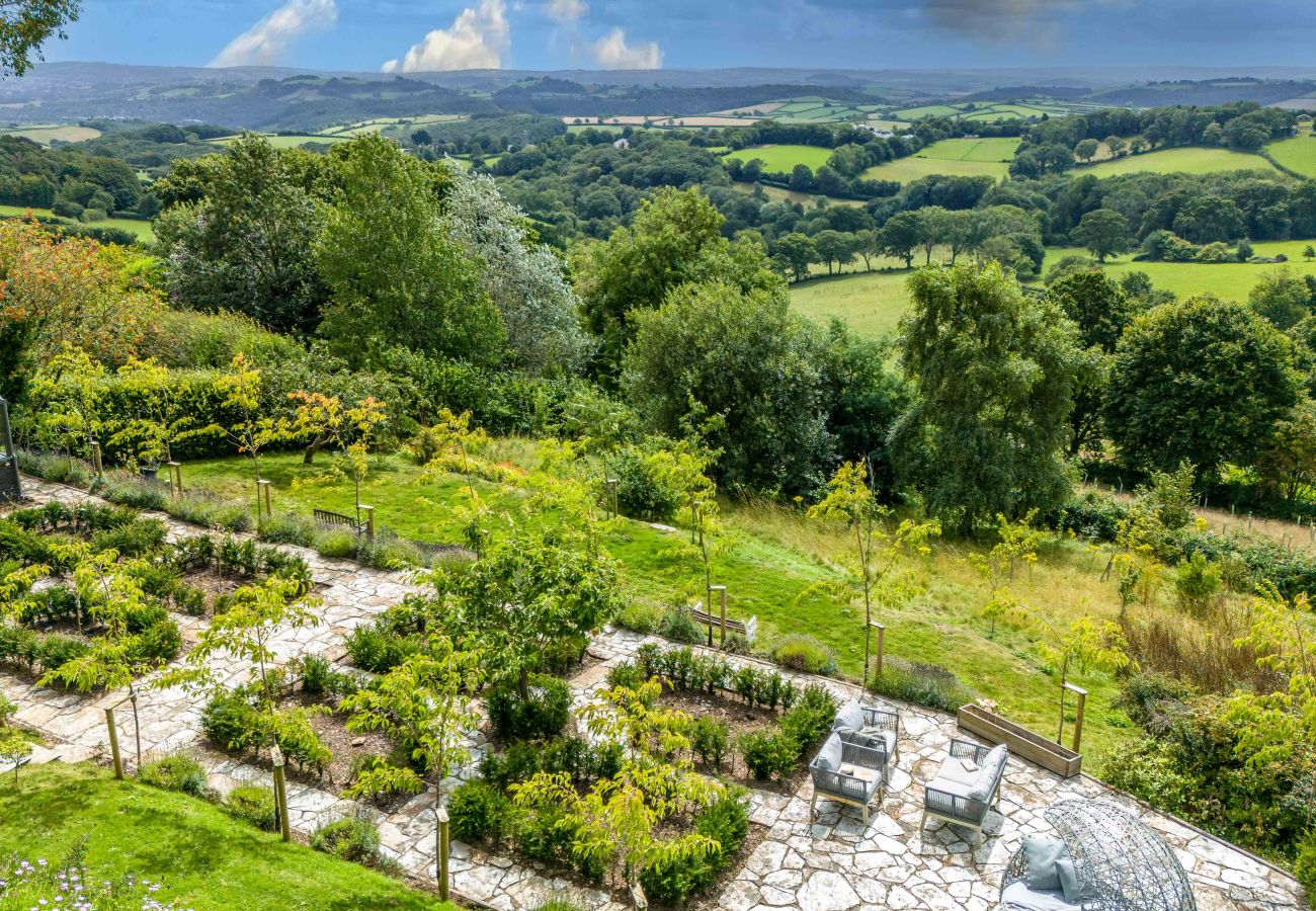 House in Haytor - Fox Hill House: quintessential country escape with modern twist