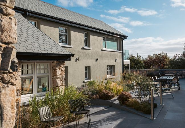 Cottage in Roundstone - Bog Cotton Luxury Cottage - Within The Village Cottage in Roundstone - Bog Cotton Luxury Cottage - Within The Village