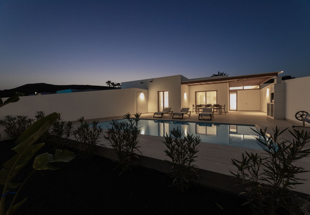 Villa in Playa Blanca - Villa Aloe - Altos de Lanzarote