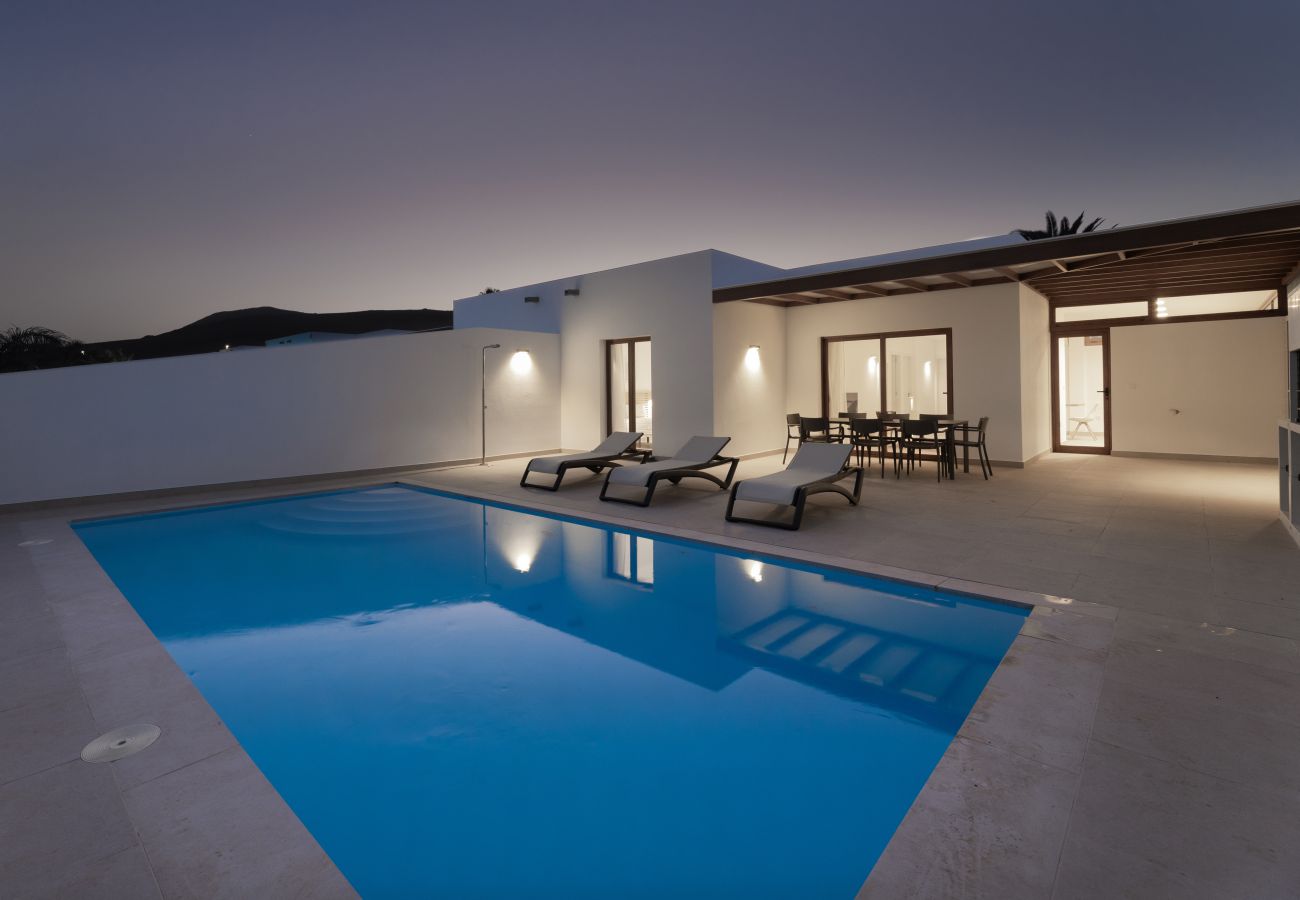 Villa in Playa Blanca - Villa Aloe - Altos de Lanzarote