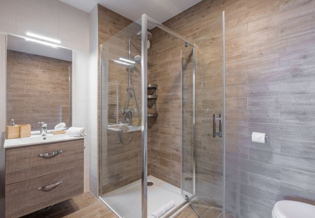 Apartment in Saint-Gervais-les-Bains - Apt Arbois 3 bed Saint Gervais Chamonix Holidays Apartment in Saint-Gervais-les-Bains - Apt Arbois 3 bed Saint Gervais Chamonix Holidays