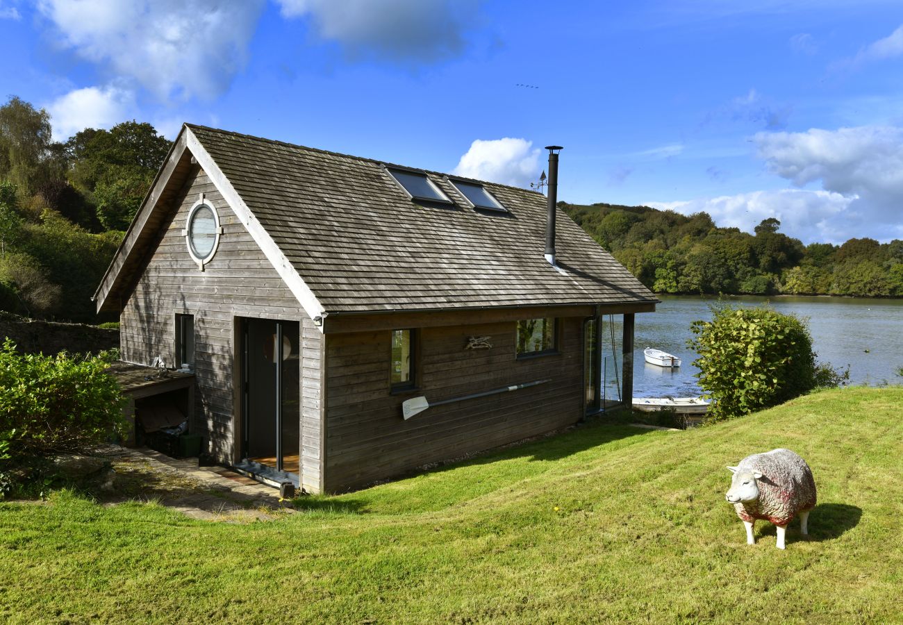 House in Dittisham - Water Edge House and Boathouse - With Swimming Pool