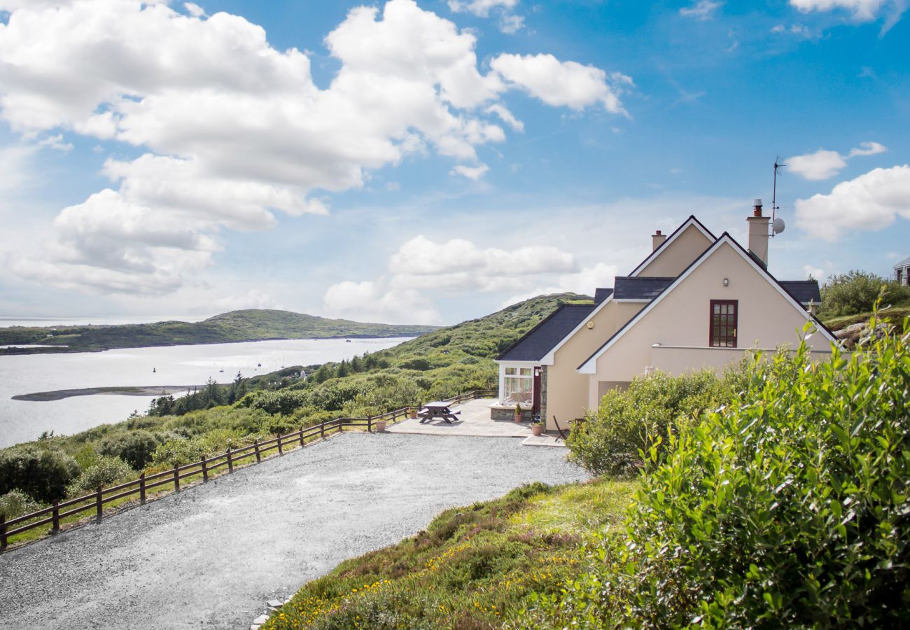 House in Clifden - Sky Road - Beautiful Views 