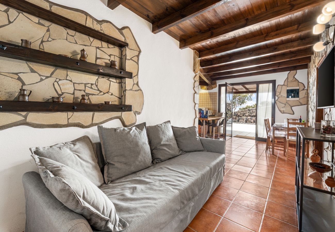 House in San Bartolome - Casa Ico | Holiday Home in Lanzarote - Spain