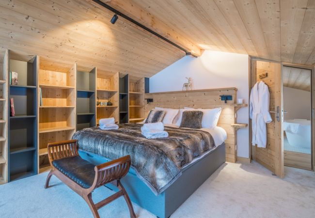 Chalet in Chamonix-Mont-Blanc - Chalet Les Grands Montets - Chamonix Holidays Chalet in Chamonix-Mont-Blanc - Chalet Les Grands Montets - Chamonix Holidays