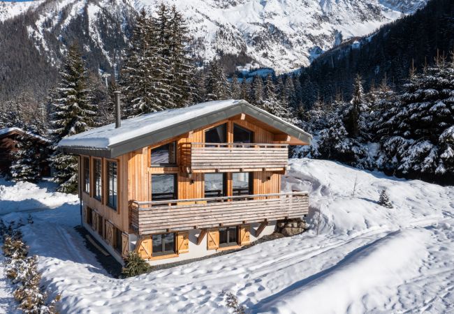 Chalet in Chamonix-Mont-Blanc - Chalet Les Grands Montets - Chamonix Holidays Chalet in Chamonix-Mont-Blanc - Chalet Les Grands Montets - Chamonix Holidays