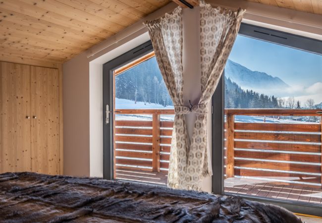 Chalet in Chamonix-Mont-Blanc - Chalet Les Grands Montets - Chamonix Holidays Chalet in Chamonix-Mont-Blanc - Chalet Les Grands Montets - Chamonix Holidays