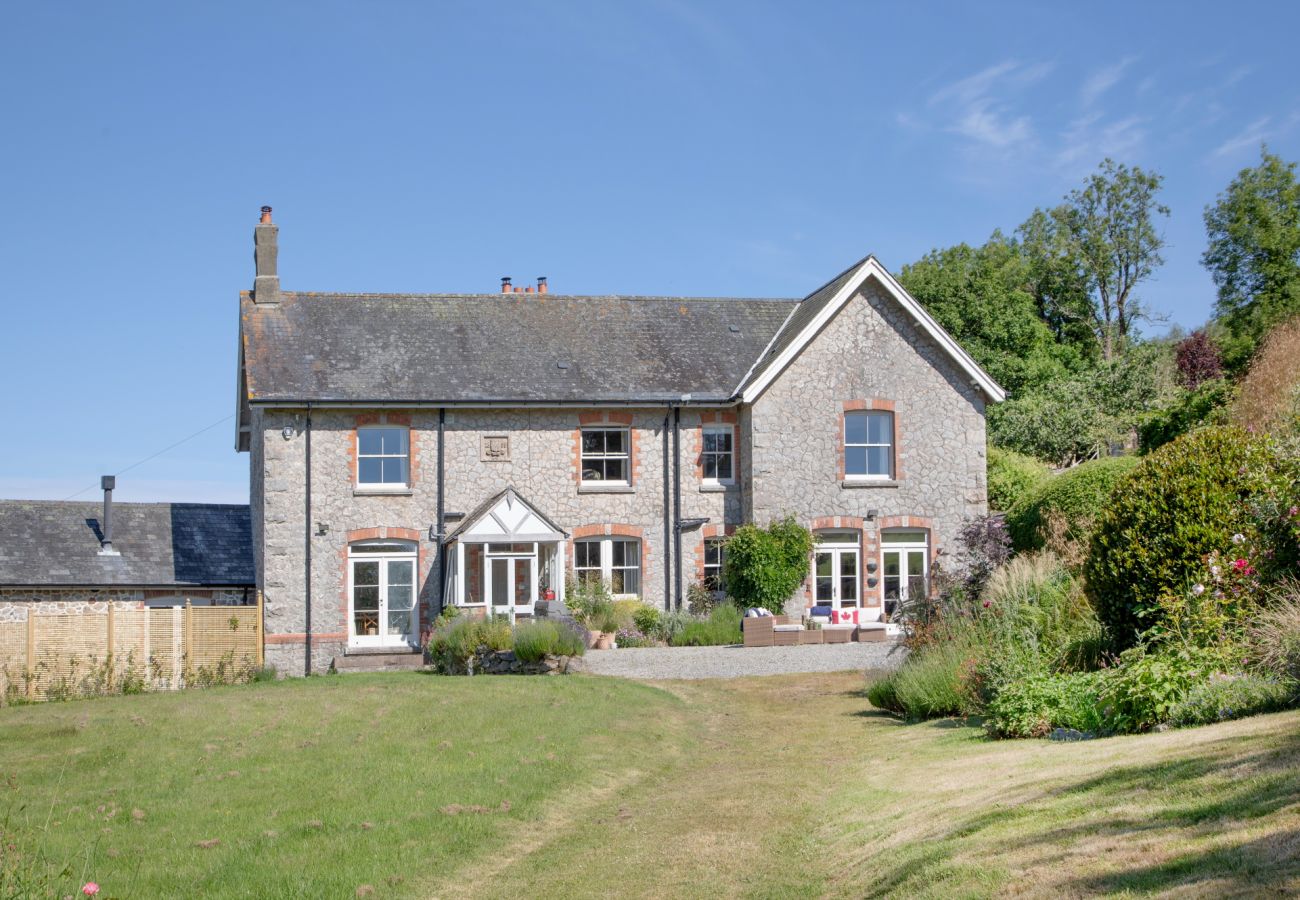 House in Moretonhampstead - Linscott Farmhouse - Boutique retreat with hot tub