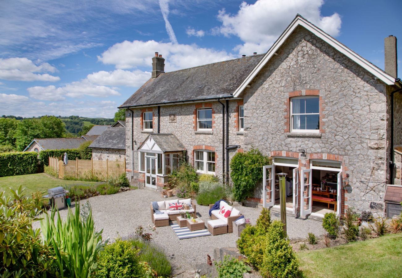 House in Moretonhampstead - Linscott Farmhouse - Boutique retreat with hot tub