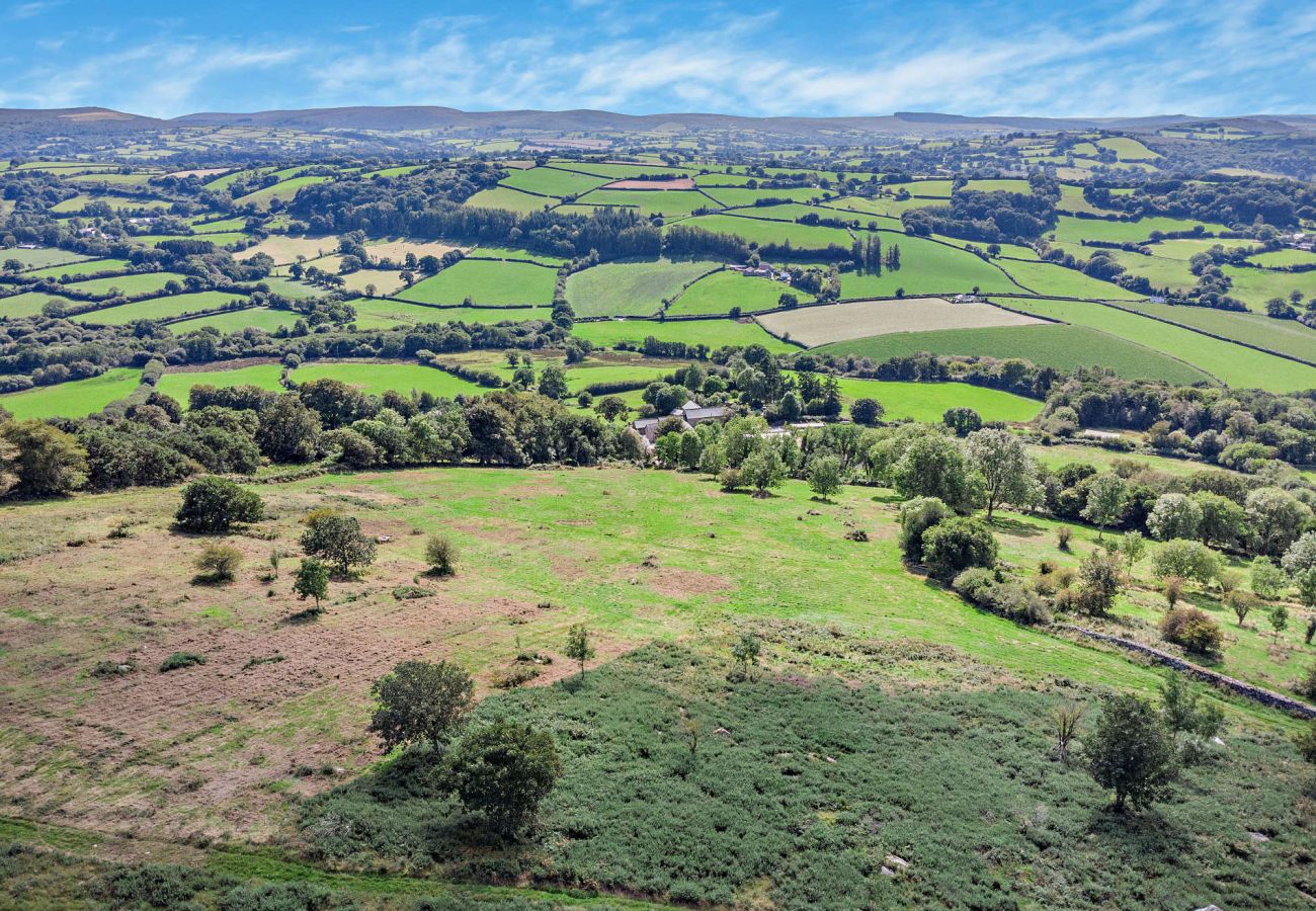 House in Moretonhampstead - Linscott Farmhouse - Boutique retreat with hot tub