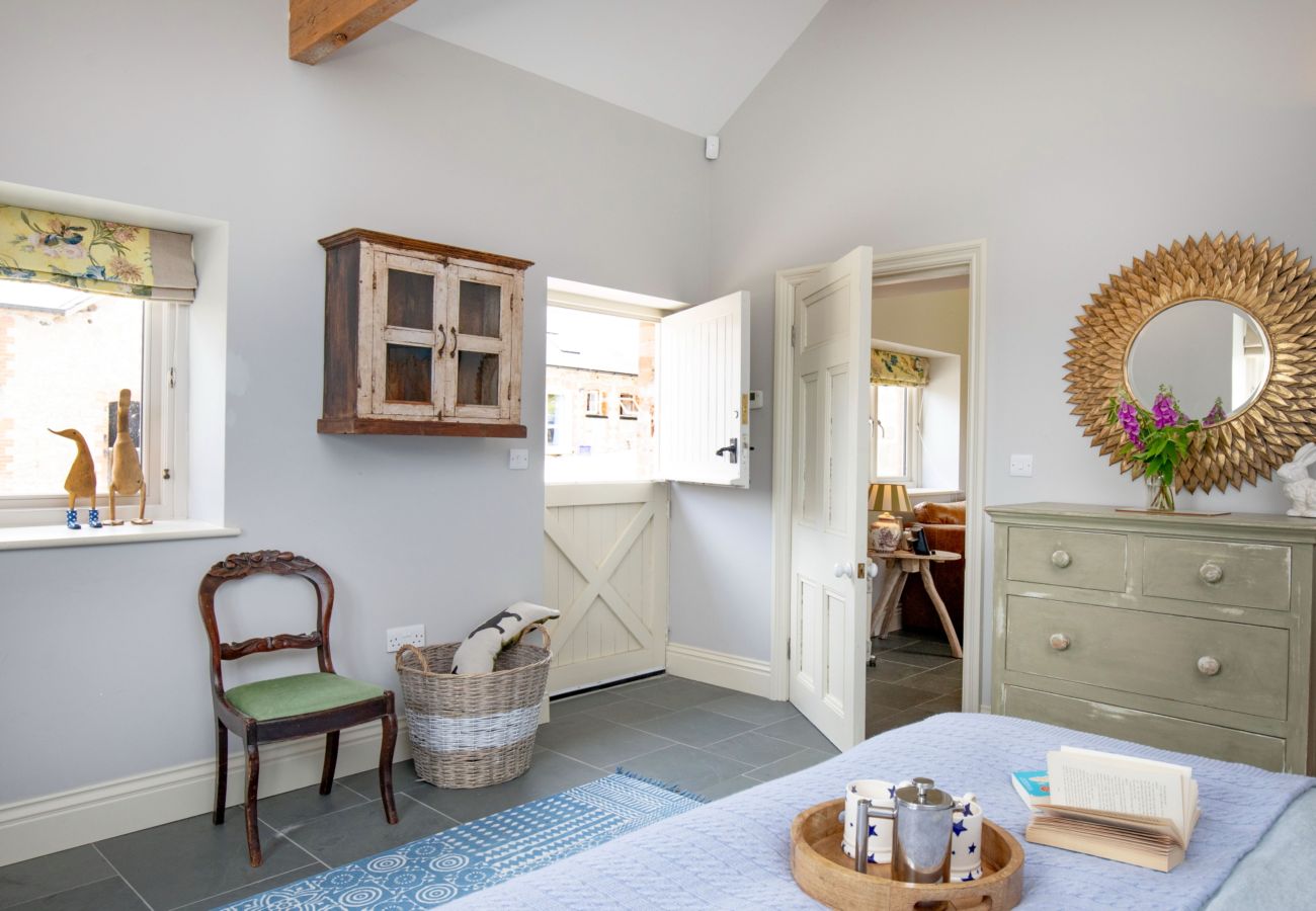 House in Chagford - Linscott Farmhouse - Boutique retreat with hot tub and natural pool