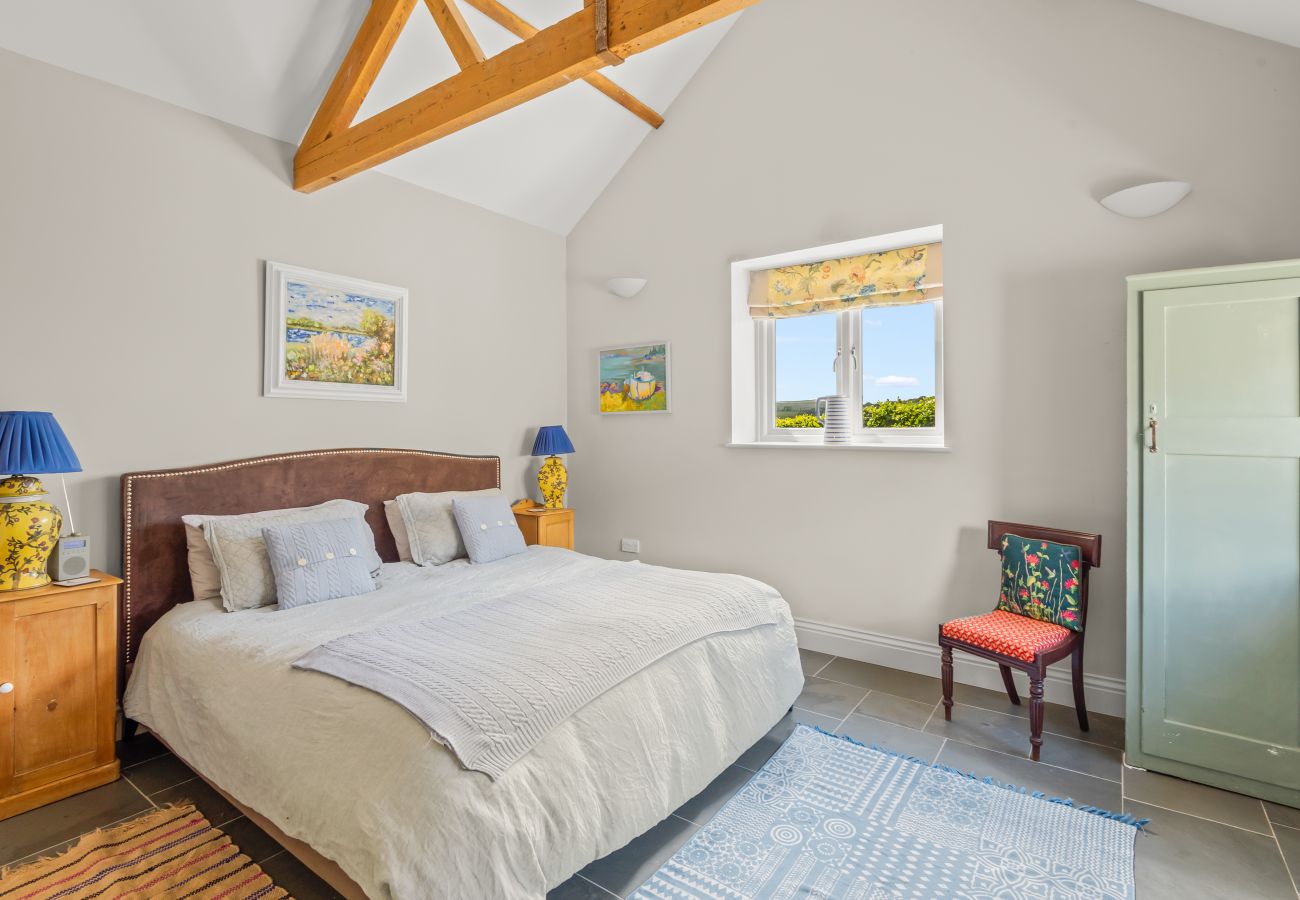 House in Chagford - Linscott Farmhouse - Boutique retreat with hot tub and natural pool